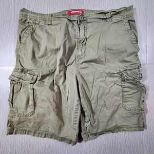 Union Bay Cargo Shorts Green Authentic Fit Pockets Stretch Logo Men’s 42